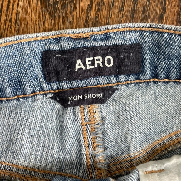 Distressed High Waisted Mom Shorts - Picture 3 of 3